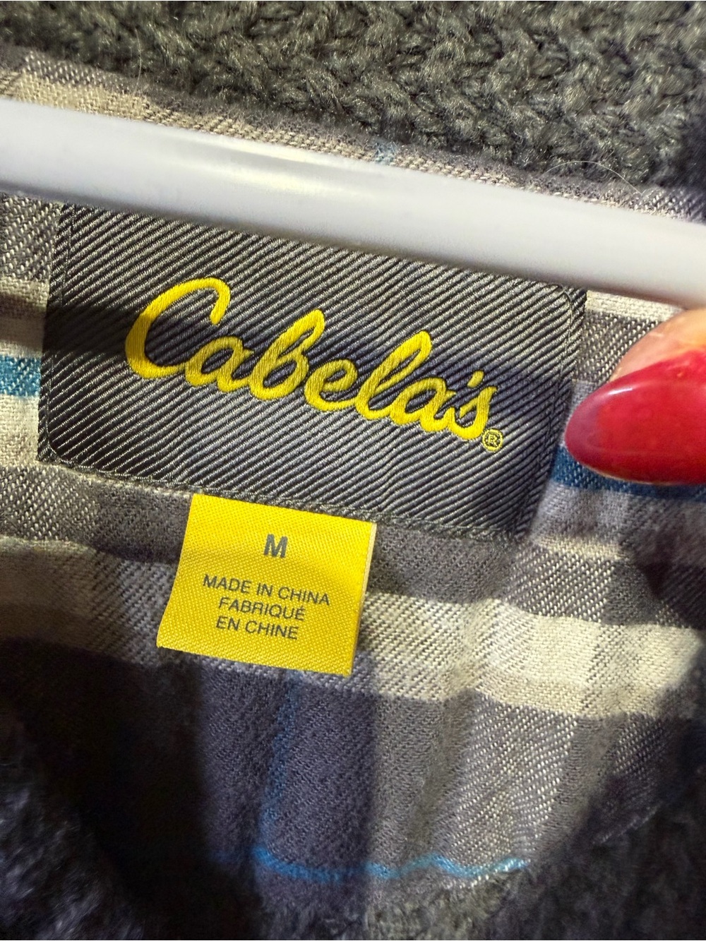 Cabela's Men's Dark Gray Cable-Knit V-Neck Button Sweater - Picture 3 of 6